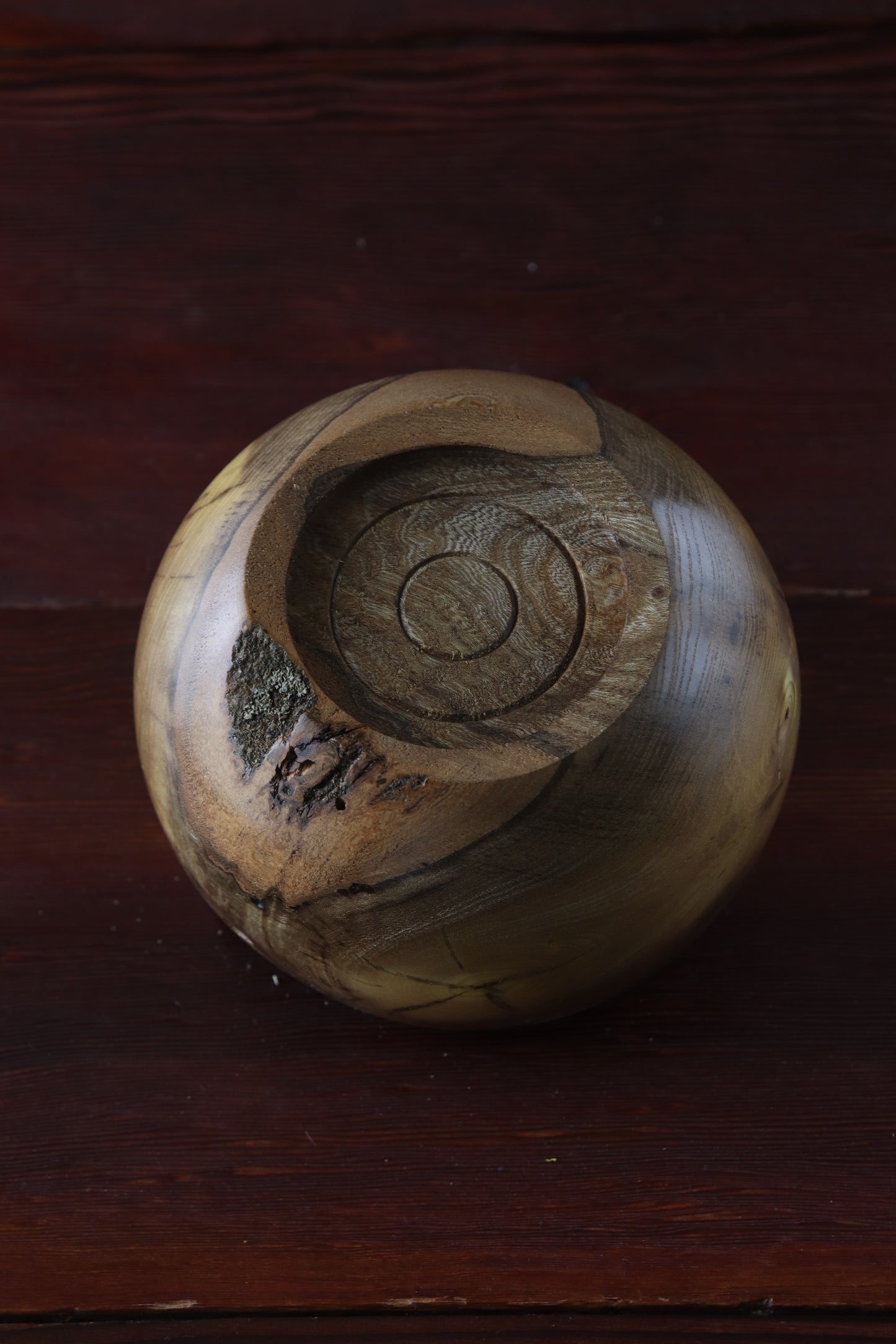 Live edge bowl