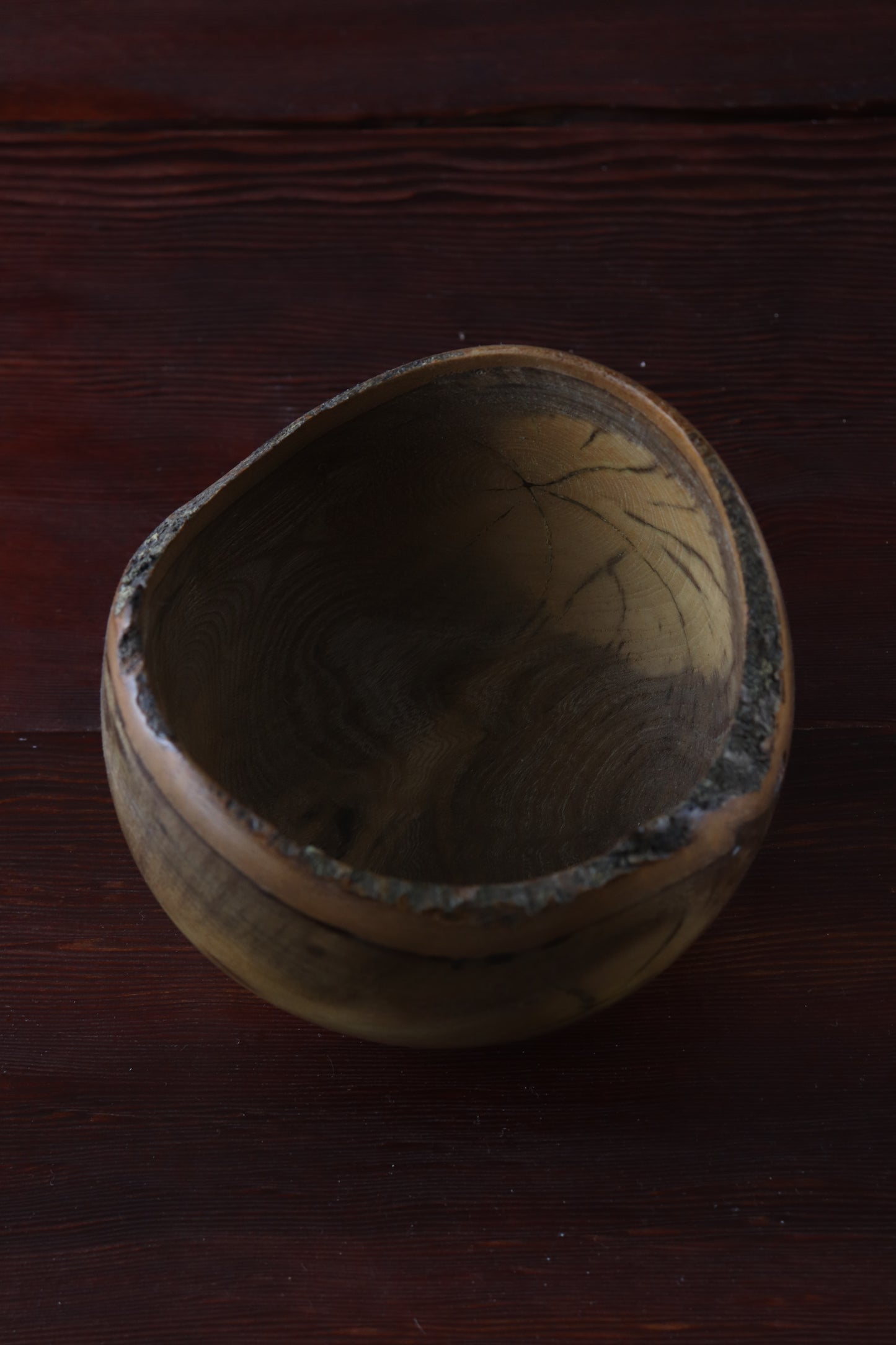 Live edge bowl